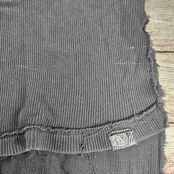 We The Free Distressed Long Sleeve Top Womens Extra Small XS Gray Paisley Henley - Picture 3 of 6